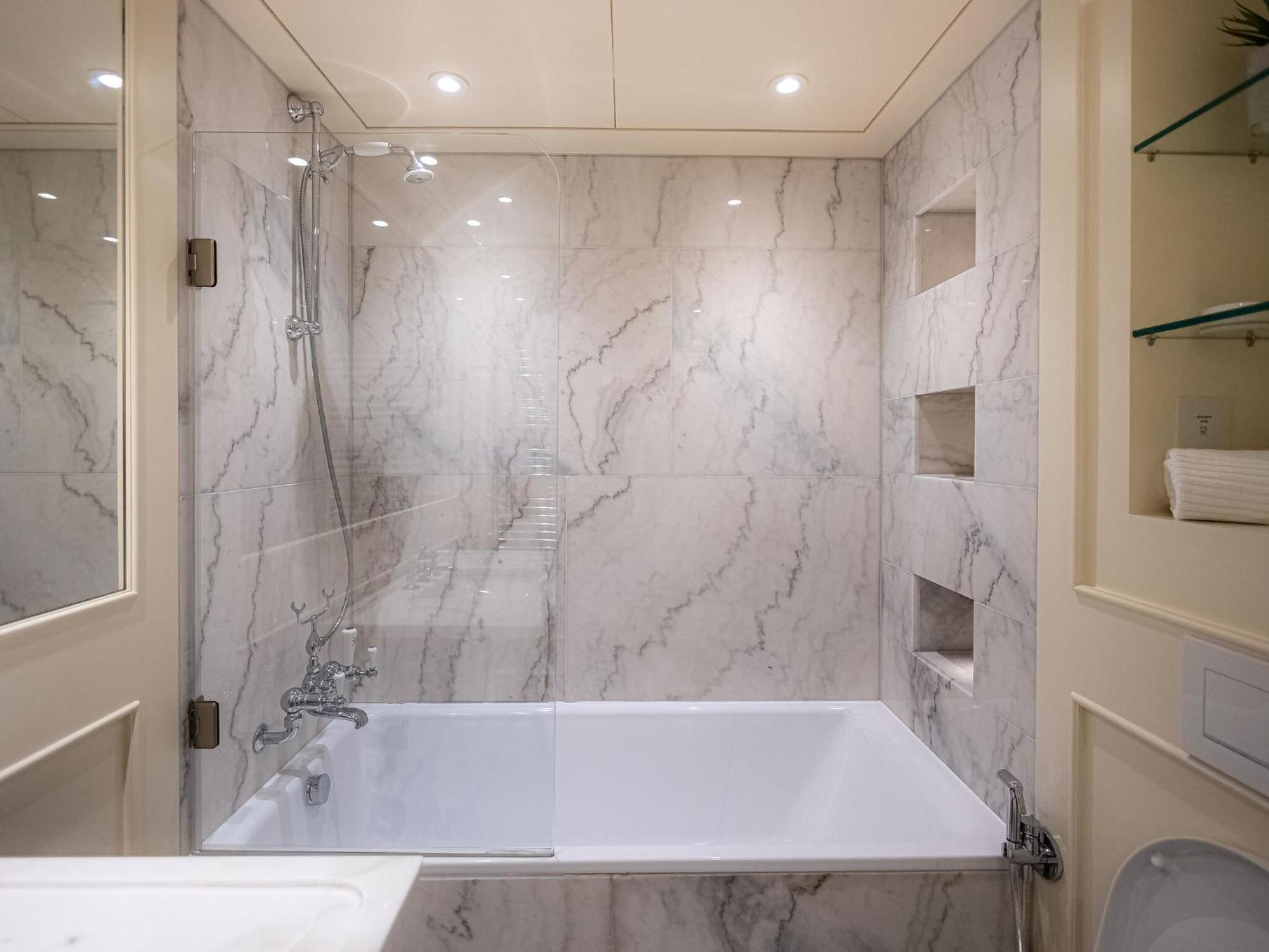 Modern Deluxe Five Bedroom House Near Chalk Farm Station By Belvilla 伦敦 外观 照片