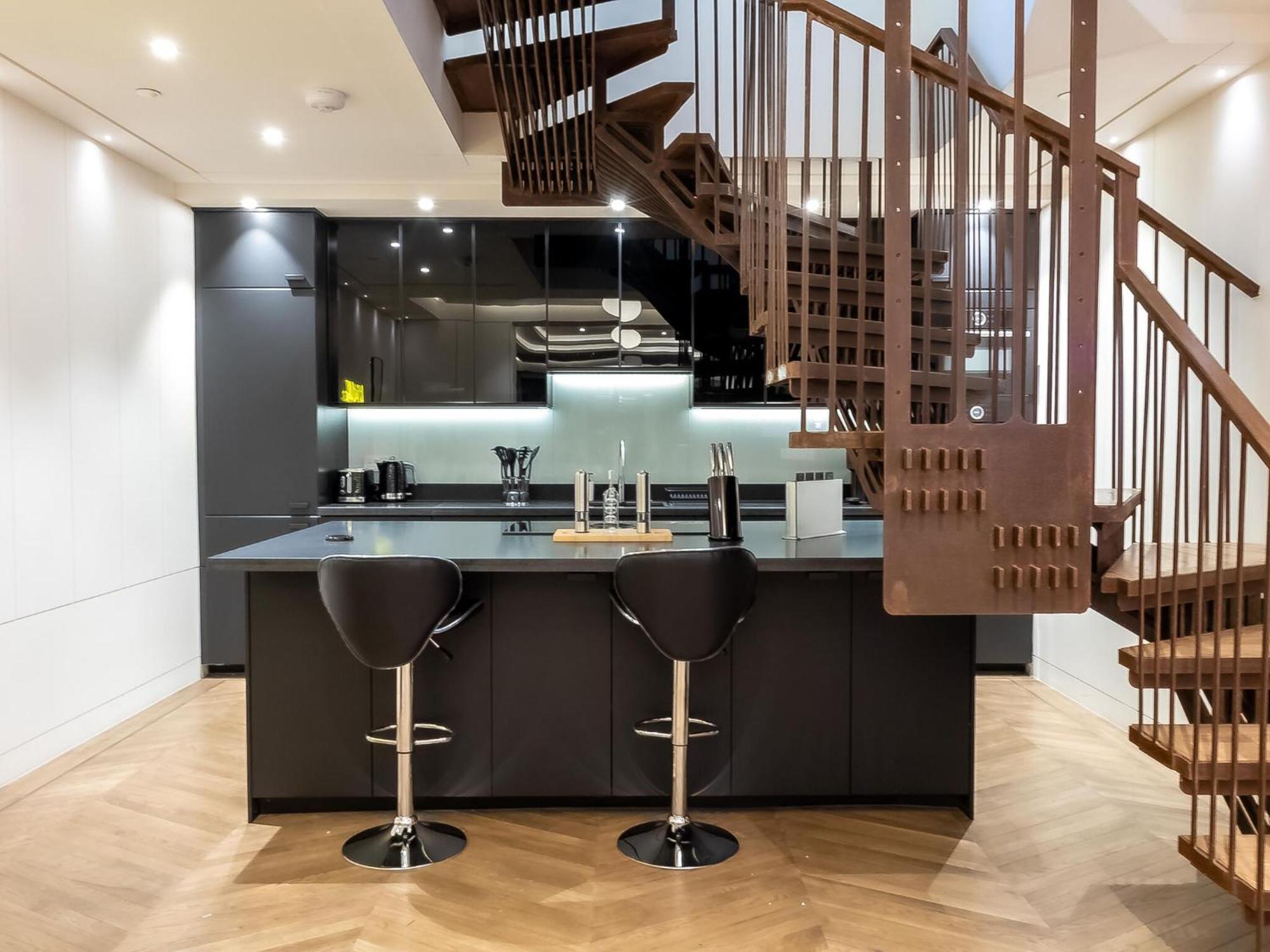 Modern Deluxe Five Bedroom House Near Chalk Farm Station By Belvilla 伦敦 外观 照片